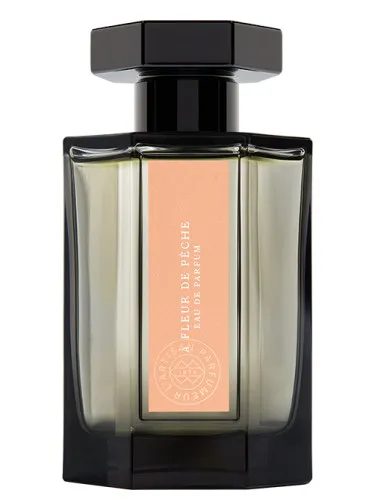 Perfume À Fleur de Pêche de L'Artisan Parfumeur