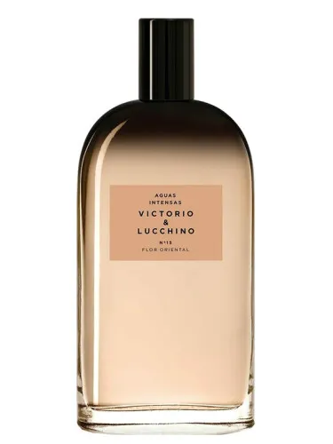 Perfume N° 15 Flor Oriental de Victorio & Lucchino
