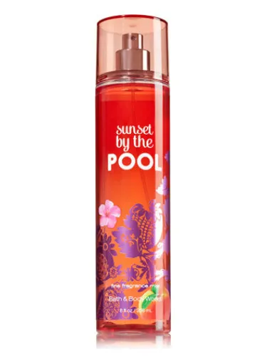 Imagen de Sunset by the Pool