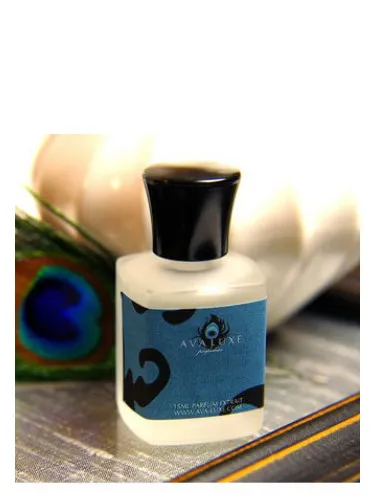 Perfume Love's True Bluish Light de Ava Luxe