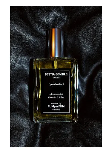Perfume BESTIA GENTILE: pony leather de FUMparFUM