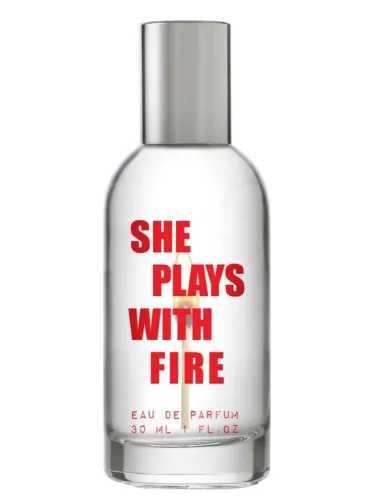 Imagen de She Plays With Fire