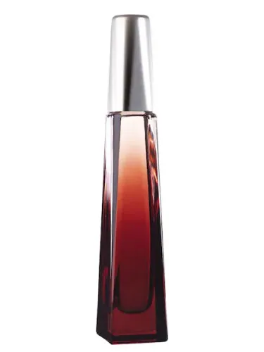 Perfume Surrender de Avon