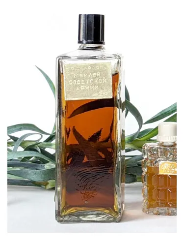 Perfume Юбилей Советской армии (Jubilee of the Soviet Army) eau de cologne de Новая Заря (Novaya Zarya – The New Dawn)