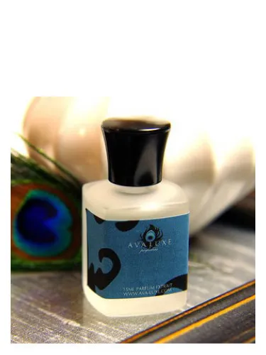 Perfume Nude Musk de Ava Luxe