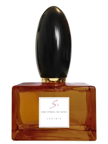 Perfume Lavinia de Esse Strikes The Notes