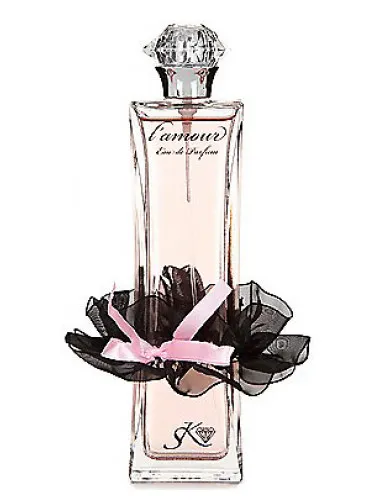 Perfume L'Amour de Sarah Kern
