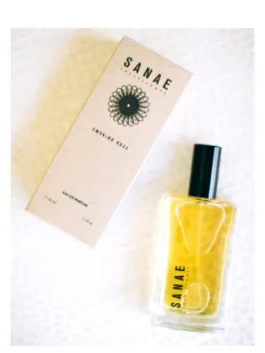 Perfume Smoking Rose de Sanae Intoxicants