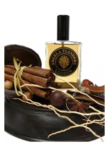 Perfume Oudh Noir de Angela Flanders