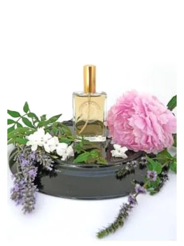 Perfume Millefleurs de Angela Flanders