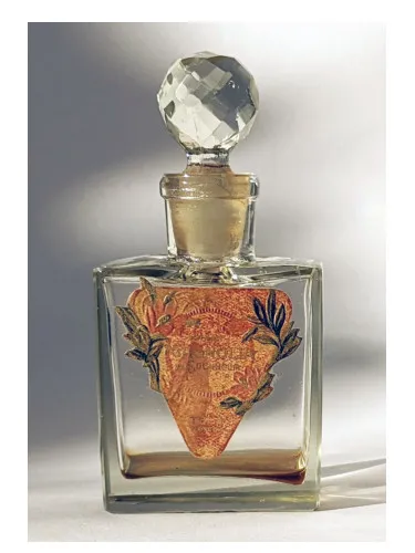 Perfume Extrait Magnolia de Soukhoum TEGE de Новая Заря (Novaya Zarya – The New Dawn)