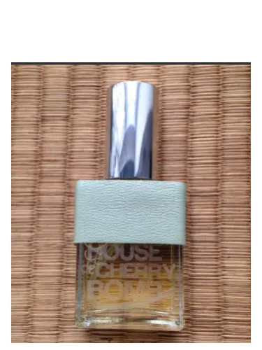 Perfume Violet Green Tea Honeysuckle de House of Cherry Bomb