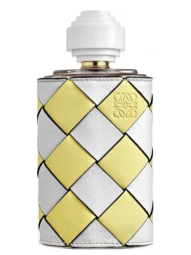 Perfume Paseando por la Calle Mayor de Loewe