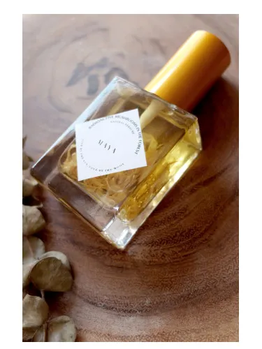 Perfume Maya de Radioactive Mushrooms in the Forest