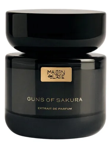 Perfume Guns of Sakura de Maison de L'Asie