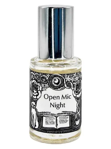 Perfume Open Mic Night de A House On The Moon