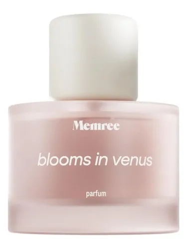Perfume Blooms in Venus de Memree