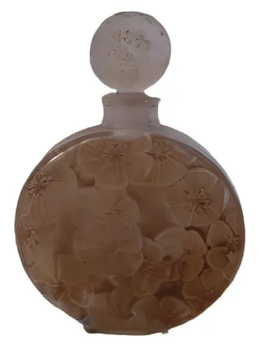 Perfume Rose Brumaire de Volnay
