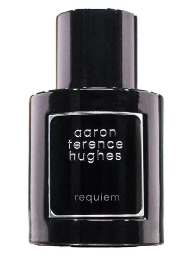 Perfume Requiem de Aaron Terence Hughes