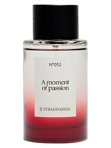Perfume N°052 A moment Of Passion de Stradivarius
