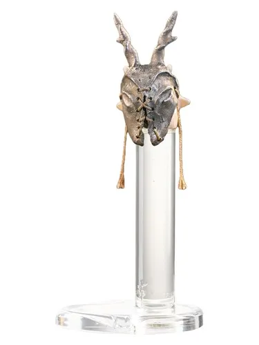 Perfume Yà Yǔ 猰貐 de Sept Neuf 七寸九
