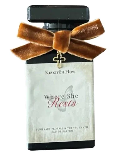 Perfume Where She Rests de Keskiyon Hovi